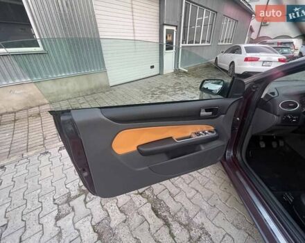 Фиолетовый Форд Фокус, объемом двигателя 2 л и пробегом 122 тыс. км за 6299 $, фото 22 на Automoto.ua