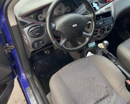 Фіолетовий Форд Фокус, об'ємом двигуна 1.6 л та пробігом 340 тис. км за 1850 $, фото 4 на Automoto.ua