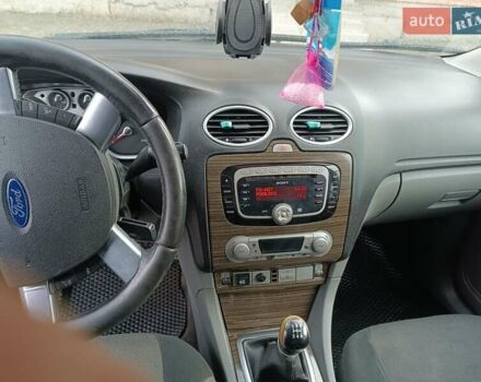 Фиолетовый Форд Фокус, объемом двигателя 1.6 л и пробегом 280 тыс. км за 5400 $, фото 39 на Automoto.ua