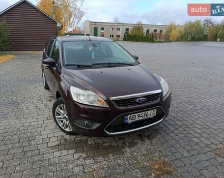 Фиолетовый Форд Фокус, объемом двигателя 1.6 л и пробегом 280 тыс. км за 5400 $, фото 1 на Automoto.ua
