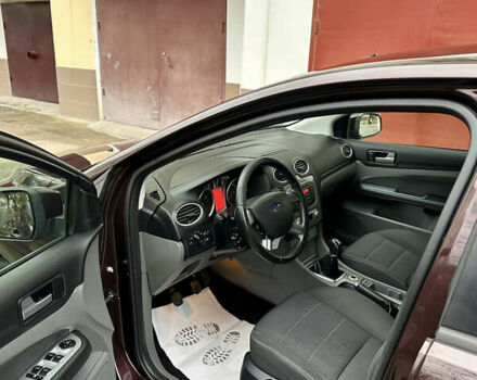 Коричневый Форд Фокус, объемом двигателя 1.6 л и пробегом 229 тыс. км за 6100 $, фото 30 на Automoto.ua