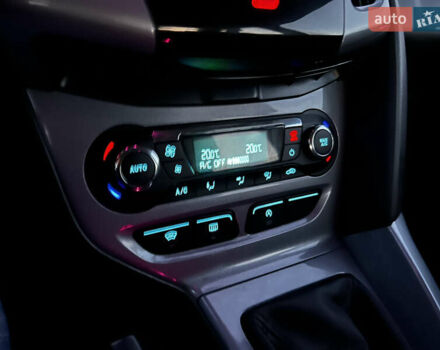 Коричневый Форд Фокус, объемом двигателя 1.6 л и пробегом 214 тыс. км за 7800 $, фото 64 на Automoto.ua