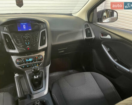 Коричневий Форд Фокус, об'ємом двигуна 1.6 л та пробігом 214 тис. км за 7999 $, фото 38 на Automoto.ua