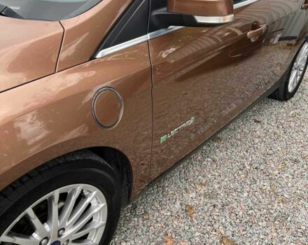 Коричневий Форд Фокус, об'ємом двигуна 0 л та пробігом 105 тис. км за 6500 $, фото 2 на Automoto.ua