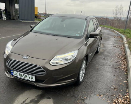 Коричневий Форд Фокус, об'ємом двигуна 0 л та пробігом 113 тис. км за 8499 $, фото 2 на Automoto.ua