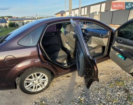 Коричневый Форд Фокус, объемом двигателя 1.6 л и пробегом 202 тыс. км за 4900 $, фото 6 на Automoto.ua