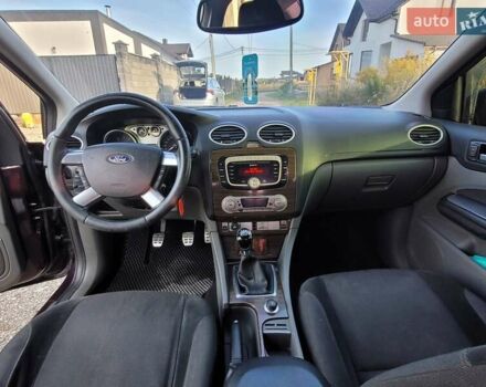 Коричневый Форд Фокус, объемом двигателя 1.6 л и пробегом 202 тыс. км за 4900 $, фото 1 на Automoto.ua