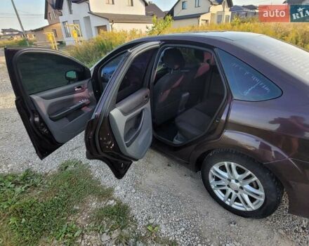 Коричневый Форд Фокус, объемом двигателя 1.6 л и пробегом 202 тыс. км за 4900 $, фото 2 на Automoto.ua