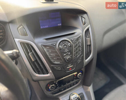 Коричневый Форд Фокус, объемом двигателя 1 л и пробегом 185 тыс. км за 4499 $, фото 6 на Automoto.ua