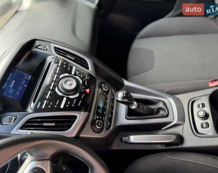 Коричневий Форд Фокус, об'ємом двигуна 1.6 л та пробігом 227 тис. км за 8199 $, фото 40 на Automoto.ua