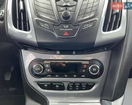 Коричневый Форд Фокус, объемом двигателя 1.6 л и пробегом 217 тыс. км за 7500 $, фото 26 на Automoto.ua