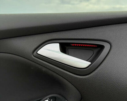 Коричневий Форд Фокус, об'ємом двигуна 1.56 л та пробігом 215 тис. км за 8700 $, фото 19 на Automoto.ua