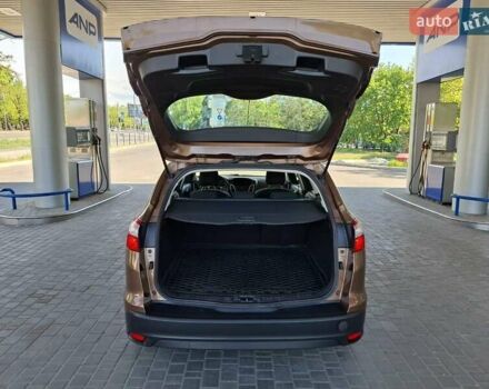 Коричневый Форд Фокус, объемом двигателя 1 л и пробегом 247 тыс. км за 6900 $, фото 33 на Automoto.ua