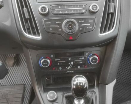 Коричневый Форд Фокус, объемом двигателя 1 л и пробегом 115 тыс. км за 8000 $, фото 6 на Automoto.ua