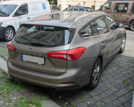 Коричневый Форд Фокус, объемом двигателя 1.5 л и пробегом 107 тыс. км за 15934 $, фото 5 на Automoto.ua