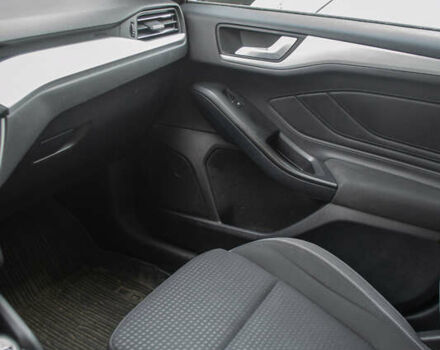 Коричневый Форд Фокус, объемом двигателя 1.5 л и пробегом 107 тыс. км за 15934 $, фото 12 на Automoto.ua