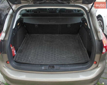 Коричневый Форд Фокус, объемом двигателя 1.5 л и пробегом 107 тыс. км за 15934 $, фото 8 на Automoto.ua