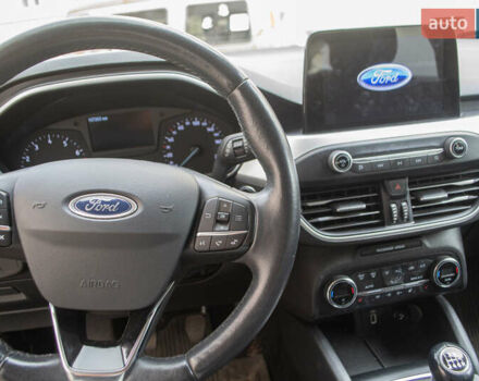 Коричневый Форд Фокус, объемом двигателя 1.5 л и пробегом 107 тыс. км за 15934 $, фото 7 на Automoto.ua