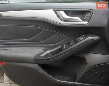 Коричневый Форд Фокус, объемом двигателя 1.5 л и пробегом 107 тыс. км за 15934 $, фото 13 на Automoto.ua