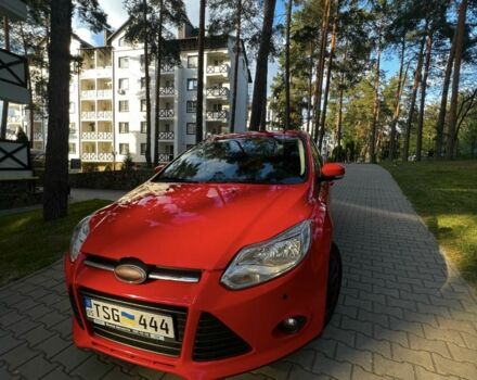 Форд Фокус 2014 у Києві на Automoto.ua Червоний Форд Фокус, об'ємом двигуна 0 л та пробігом 137 тис. км за 6400 $, фото 4 на Automoto.ua