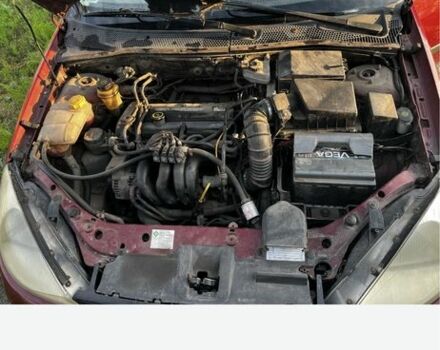 Красный Форд Фокус, объемом двигателя 1.6 л и пробегом 2 тыс. км за 2000 $, фото 3 на Automoto.ua