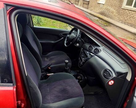 Червоний Форд Фокус, об'ємом двигуна 1.6 л та пробігом 400 тис. км за 2100 $, фото 5 на Automoto.ua