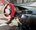 Красный Форд Фокус, объемом двигателя 2 л и пробегом 253 тыс. км за 2510 $, фото 6 на Automoto.ua