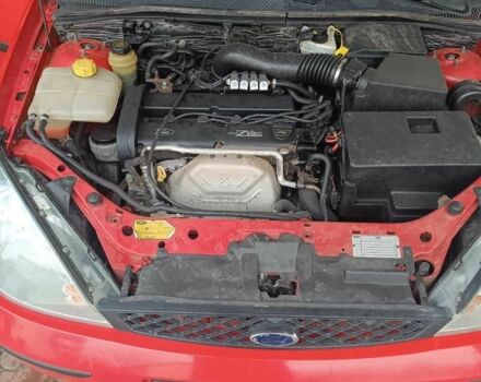 Красный Форд Фокус, объемом двигателя 1.8 л и пробегом 218 тыс. км за 5300 $, фото 15 на Automoto.ua
