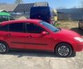 Красный Форд Фокус, объемом двигателя 1.6 л и пробегом 367 тыс. км за 1400 $, фото 1 на Automoto.ua