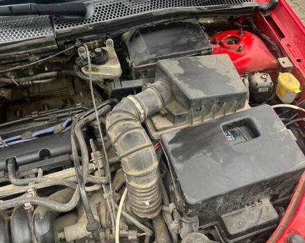 Червоний Форд Фокус, об'ємом двигуна 1.6 л та пробігом 167 тис. км за 2400 $, фото 23 на Automoto.ua