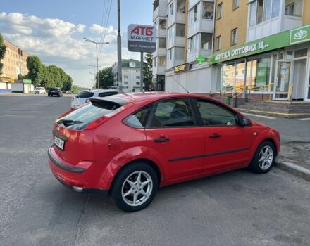 Красный Форд Фокус, объемом двигателя 1.4 л и пробегом 290 тыс. км за 3000 $, фото 2 на Automoto.ua