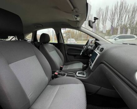 Красный Форд Фокус, объемом двигателя 1.6 л и пробегом 239 тыс. км за 4700 $, фото 15 на Automoto.ua