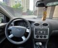 Красный Форд Фокус, объемом двигателя 1.6 л и пробегом 400 тыс. км за 3300 $, фото 10 на Automoto.ua