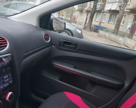 Красный Форд Фокус, объемом двигателя 1.6 л и пробегом 173 тыс. км за 4650 $, фото 23 на Automoto.ua