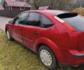 Красный Форд Фокус, объемом двигателя 1.6 л и пробегом 196 тыс. км за 3900 $, фото 3 на Automoto.ua