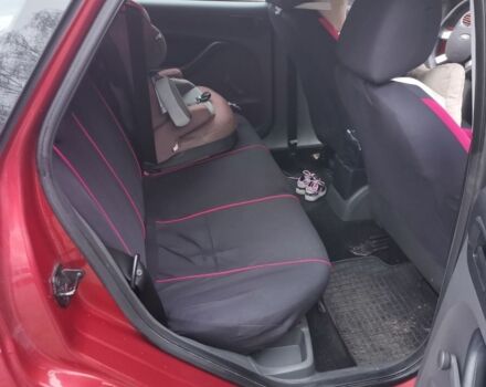 Красный Форд Фокус, объемом двигателя 1.6 л и пробегом 173 тыс. км за 4650 $, фото 18 на Automoto.ua