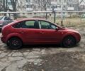 Красный Форд Фокус, объемом двигателя 1.6 л и пробегом 173 тыс. км за 4650 $, фото 3 на Automoto.ua