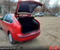 Красный Форд Фокус, объемом двигателя 1.6 л и пробегом 243 тыс. км за 4500 $, фото 6 на Automoto.ua