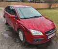 Красный Форд Фокус, объемом двигателя 1.6 л и пробегом 196 тыс. км за 3900 $, фото 1 на Automoto.ua