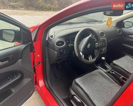 Красный Форд Фокус, объемом двигателя 1.6 л и пробегом 305 тыс. км за 4200 $, фото 6 на Automoto.ua