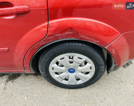Красный Форд Фокус, объемом двигателя 1.6 л и пробегом 227 тыс. км за 5200 $, фото 7 на Automoto.ua