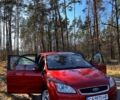 Красный Форд Фокус, объемом двигателя 1.8 л и пробегом 252 тыс. км за 6500 $, фото 4 на Automoto.ua