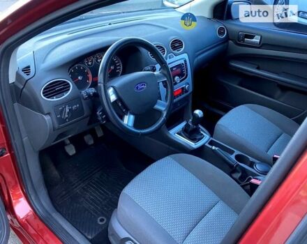 Червоний Форд Фокус, об'ємом двигуна 1.6 л та пробігом 111 тис. км за 5800 $, фото 37 на Automoto.ua