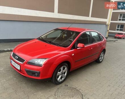 Красный Форд Фокус, объемом двигателя 1.6 л и пробегом 305 тыс. км за 4200 $, фото 12 на Automoto.ua