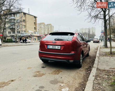 Красный Форд Фокус, объемом двигателя 1.6 л и пробегом 227 тыс. км за 5200 $, фото 5 на Automoto.ua