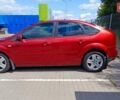Красный Форд Фокус, объемом двигателя 1.6 л и пробегом 118 тыс. км за 5500 $, фото 4 на Automoto.ua