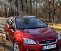Красный Форд Фокус, объемом двигателя 1.8 л и пробегом 252 тыс. км за 6500 $, фото 1 на Automoto.ua