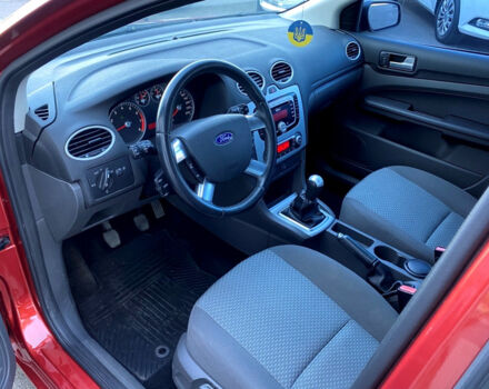 Червоний Форд Фокус, об'ємом двигуна 1.6 л та пробігом 111 тис. км за 6500 $, фото 37 на Automoto.ua