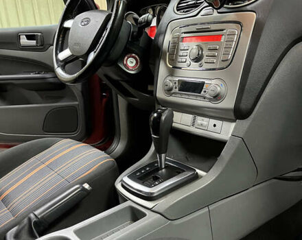 Красный Форд Фокус, объемом двигателя 1.6 л и пробегом 225 тыс. км за 6700 $, фото 7 на Automoto.ua