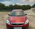 Красный Форд Фокус, объемом двигателя 1.6 л и пробегом 177 тыс. км за 5300 $, фото 1 на Automoto.ua